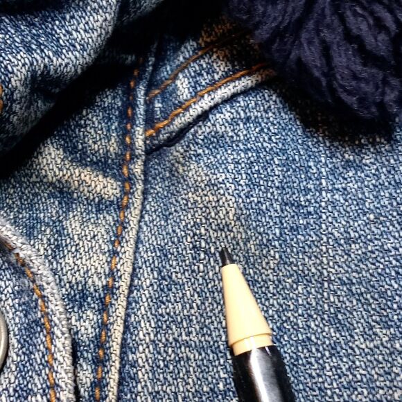 Levi's Trucker Jacket Women's Size 3X Faux Fur Collar Cuffs Quilt Lined Jean - Picture 11 of 15